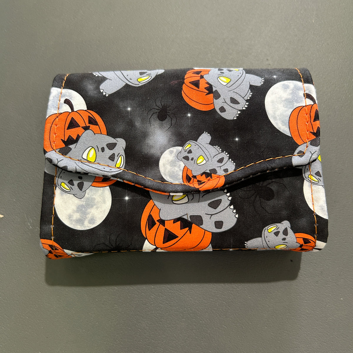 Pumpkin Bulbasaur Small Purse - image 1
